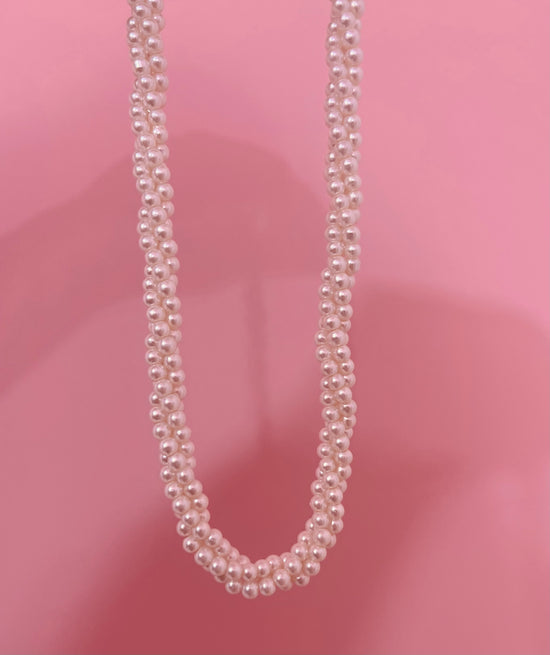 Pearl Twisted Necklace