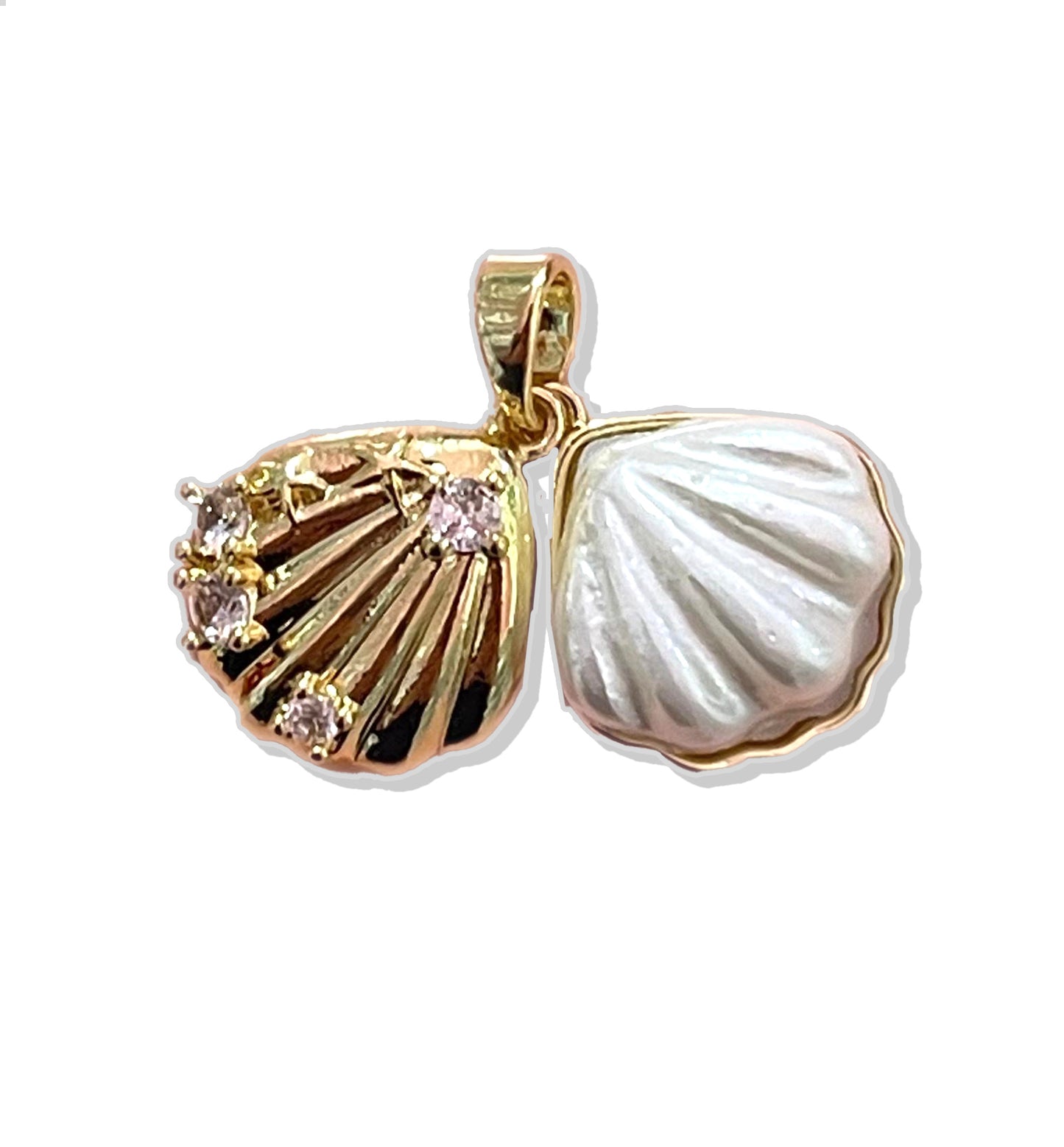 Pearl Shell Charm- Gold Plated